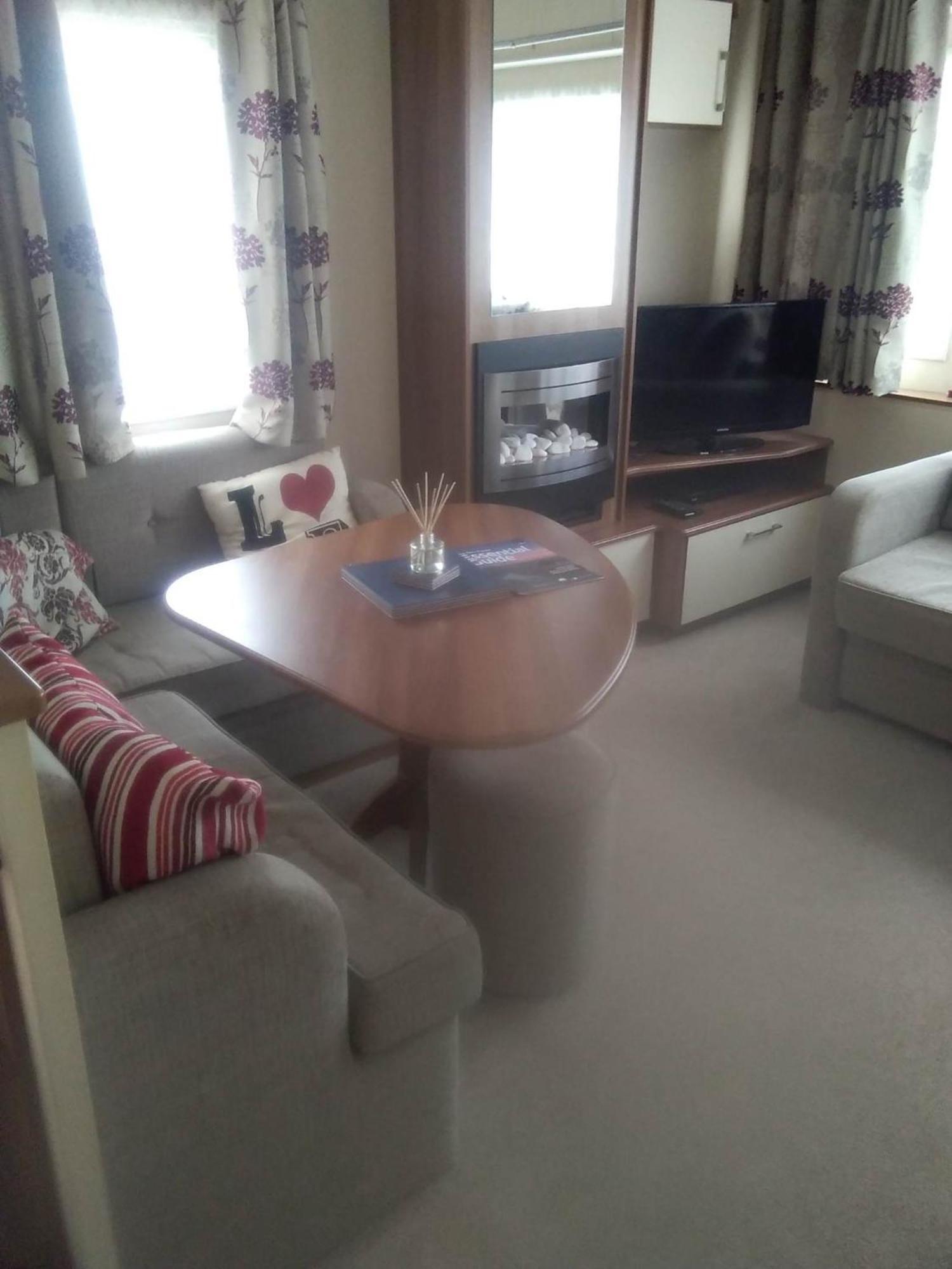 New Forest Caravan, #108 นิวมิลตัน ภายนอก รูปภาพ
